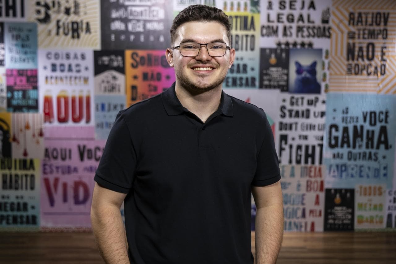 Retrato de Eduardo Dallabella na FIAP
